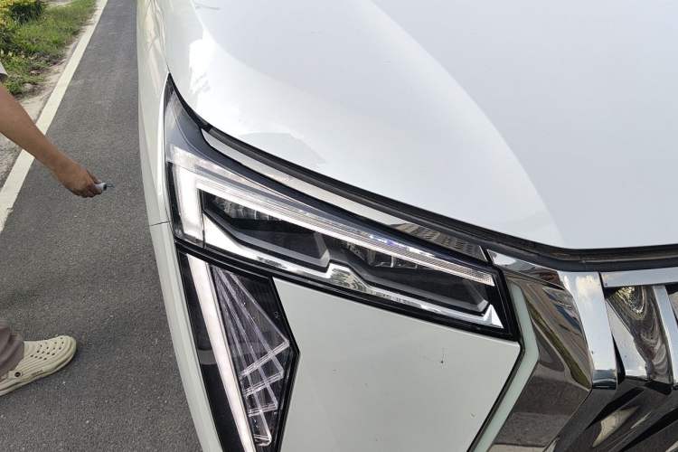 Used GAC Trumpchi M8 2023 Zongshi Series 400T Ultimate Edition Right Front Headlight