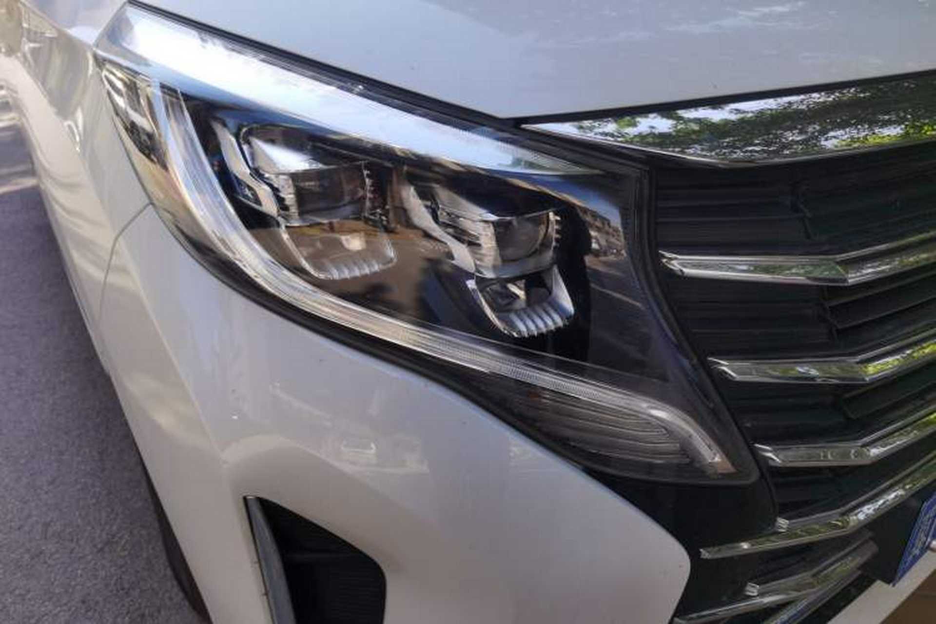 Used GAC Trumpchi M8 2023 Lingxiu Series 390T Deluxe Edition Right Front Headlight