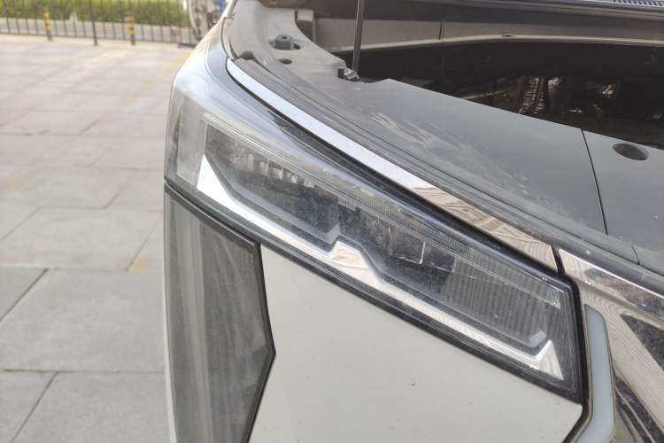 Used GAC Trumpchi M8 2023 Zongshi Series 400T Ultimate Edition Right Front Headlight