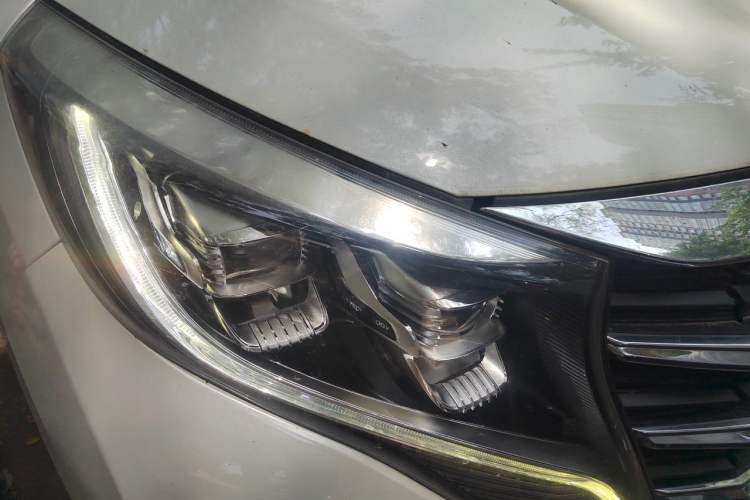 Used GAC Trumpchi M8 2023 Lingxiu Series 390T Luxury Edition Right Front Headlight