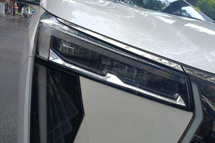 Used GAC Trumpchi M8 2023 Zongshi Series 400T Ultimate Edition Right Front Headlight
