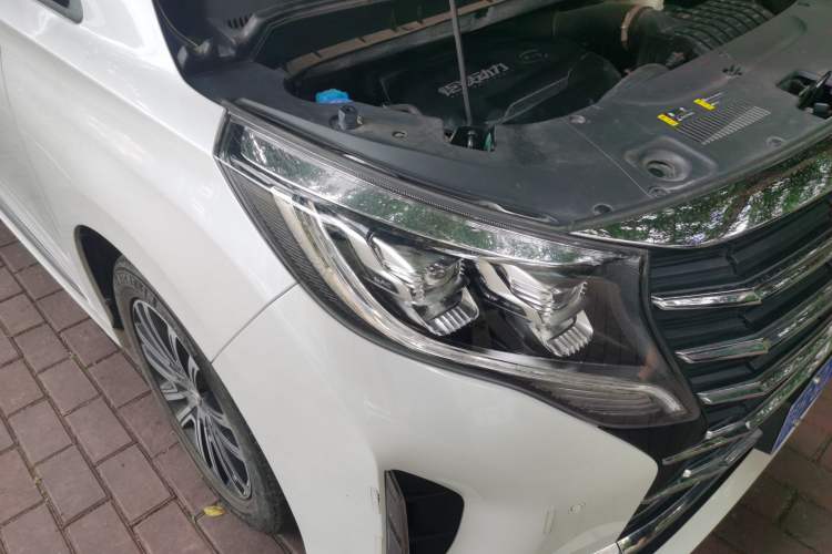 Used GAC Trumpchi M8 2023 Lingxiu Series 390T Prestige Edition Right Front Headlight