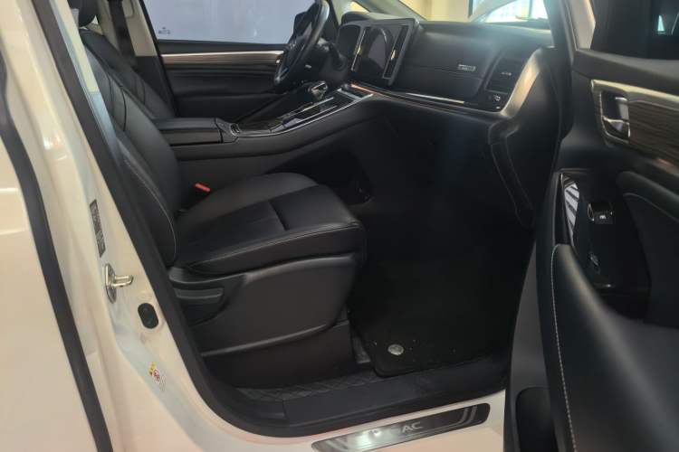 Used GAC Trumpchi M8 2023 Lingxiu Series 390T Prestige Edition Right Front Seat