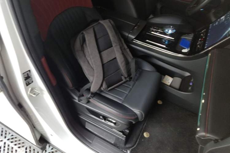 Used GAC Trumpchi M8 2023 Zongshi Series 400T Flagship Edition Right Front Seat