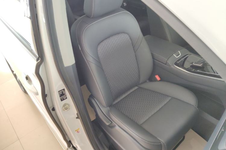 Used GAC Trumpchi M8 2023 Lingxiu Series 390T Deluxe Edition Right Front Seat