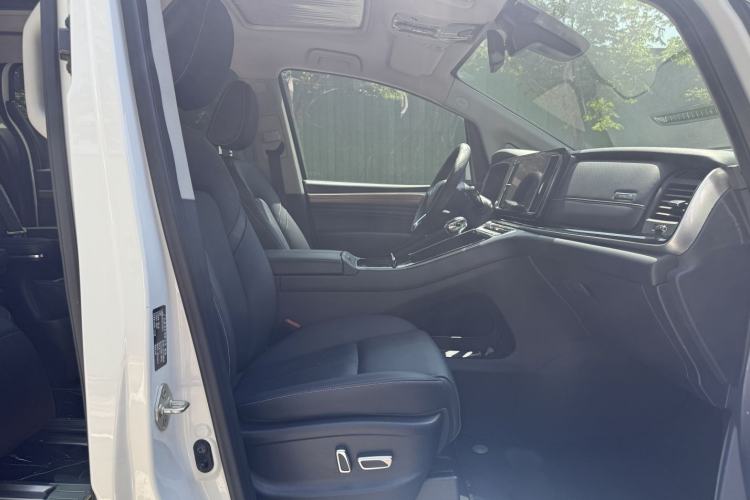 Used GAC Trumpchi M8 2023 Master Series 390T Ultimate Edition Right Front Seat