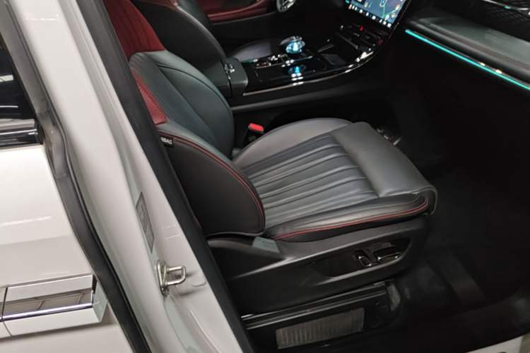Used GAC Trumpchi M8 2023 Zongshi Series Dual-Motor Supreme Edition Right Front Seat