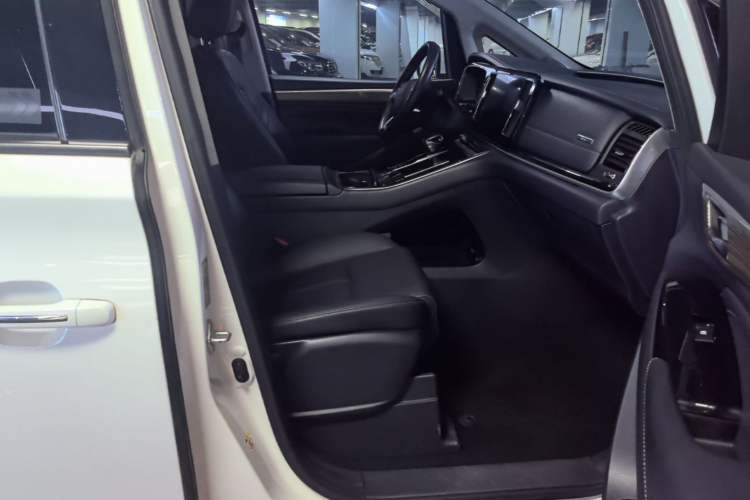 Used GAC Trumpchi M8 2023 Lingxiu Series 390T Deluxe Edition Right Front Seat