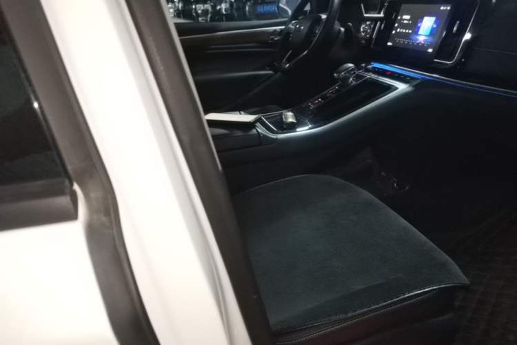 Used GAC Trumpchi M8 2023 Lingxiu Series 390T Prestige Edition Right Front Seat