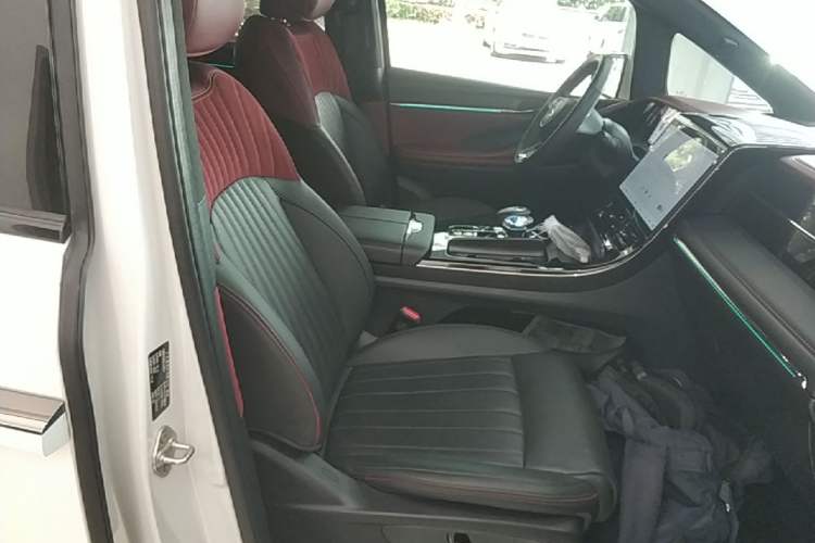 Used GAC Trumpchi M8 2023 Zongshi Series 400T Flagship Edition Right Front Seat