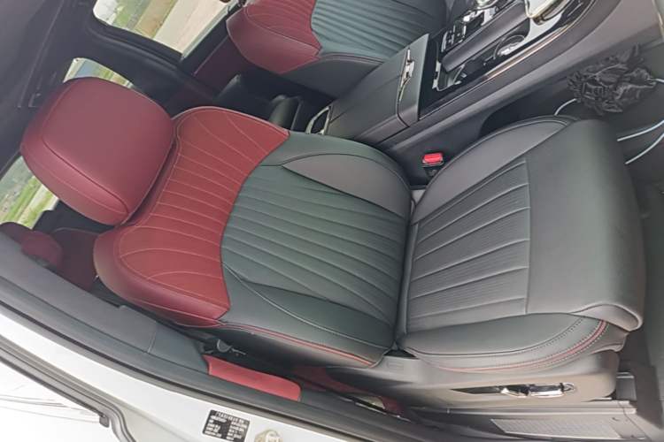 Used GAC Trumpchi M8 2023 Zongshi Series Dual-Motor Flagship Edition Right Front Seat
