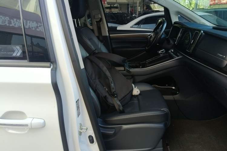 Used GAC Trumpchi M8 2023 Lingxiu Series 390T Deluxe Edition Right Front Seat