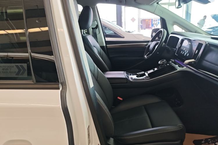Used GAC Trumpchi M8 2023 Lingxiu Series 390T Prestige Edition Right Front Seat