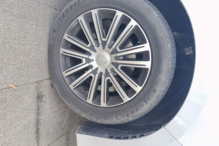 Used GAC Trumpchi M8 2023 Lingxiu Series 390T Ultimate Edition Right Front Wheel Hub