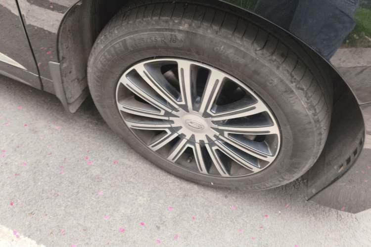 Used GAC Trumpchi M8 2023 Lingxiu Series 390T Prestige Edition Right Front Wheel Hub