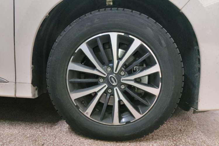 Used GAC Trumpchi M8 2023 Lingxiu Series 390T Deluxe Edition Right Front Wheel Hub