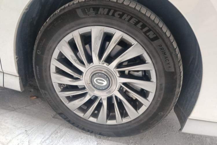 Used GAC Trumpchi M8 2023 Zongshi Series 400T Flagship Edition Right Front Wheel Hub
