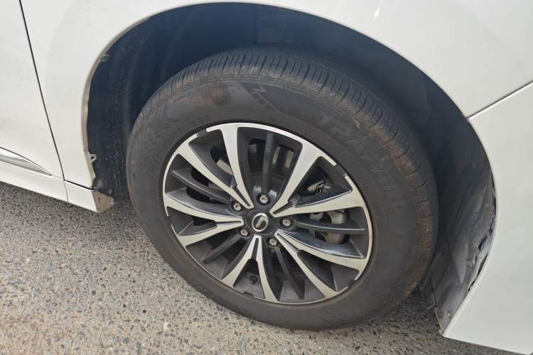 Used GAC Trumpchi M8 2023 Lingxiu Series 390T Luxury Edition Right Front Wheel Hub