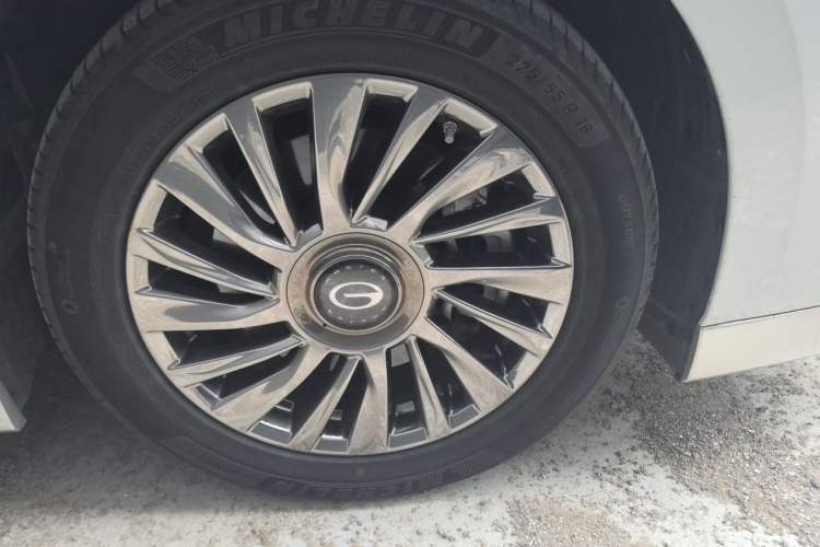 Used GAC Trumpchi M8 2023 Zongshi Series 400T Flagship Edition Right Front Wheel Hub