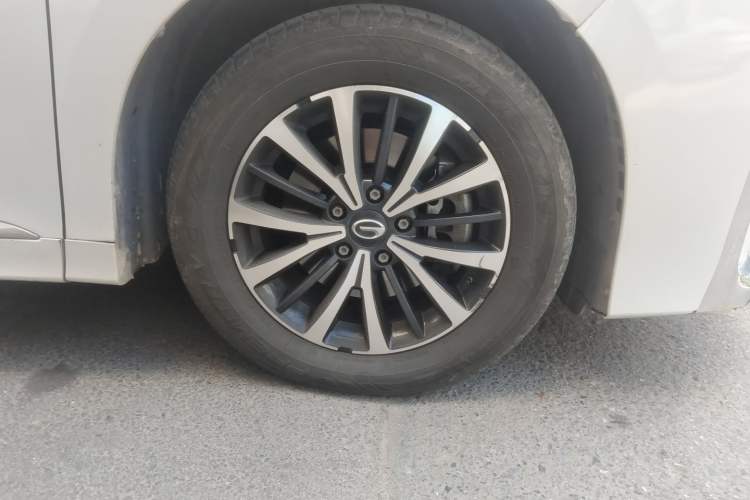 Used GAC Trumpchi M8 2023 Lingxiu Series 390T Luxury Edition Right Front Wheel Hub