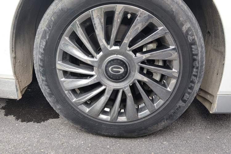 Used GAC Trumpchi M8 2023 Zongshi Series 400T Ultimate Edition Right Front Wheel Hub