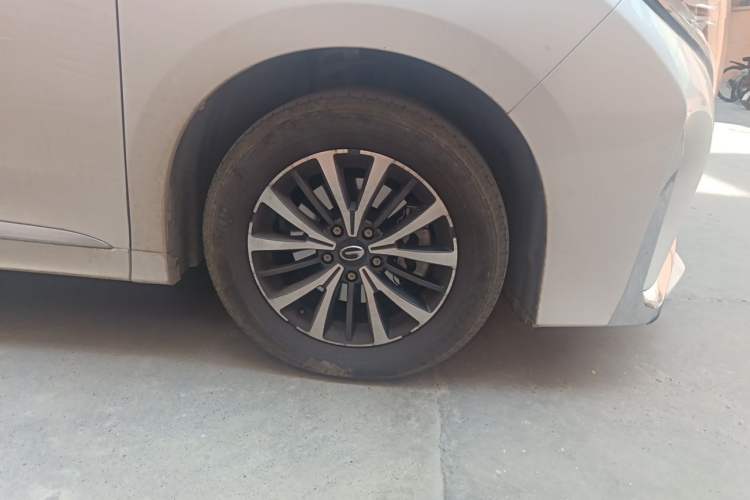 Used GAC Trumpchi M8 2023 Lingxiu Series 390T Deluxe Edition Right Front Wheel Hub