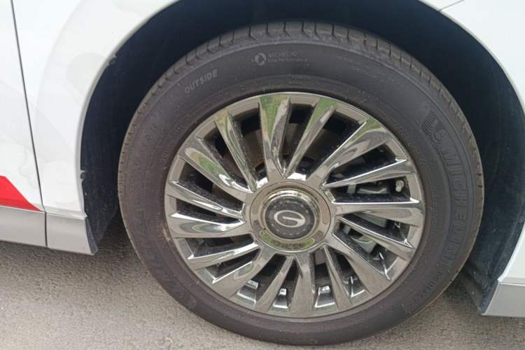 Used GAC Trumpchi M8 2023 Zongshi Series 400T Flagship Edition Right Front Wheel Hub