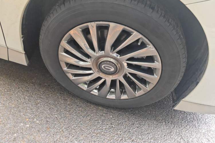 Used GAC Trumpchi M8 2023 Zongshi Series 400T Ultimate Edition Right Front Wheel Hub