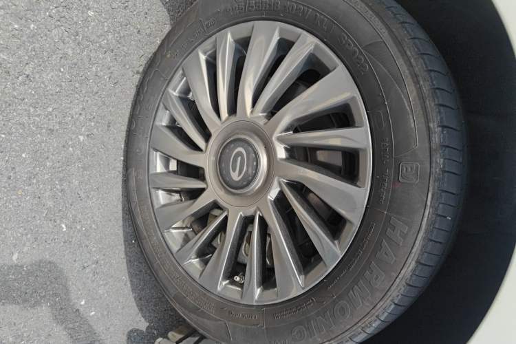 Used GAC Trumpchi M8 2023 Zongshi Series 400T Ultimate Edition Right Front Wheel Hub
