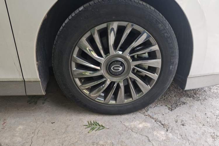 Used GAC Trumpchi M8 2023 Zongshi Series 400T Ultimate Edition Right Front Wheel Hub