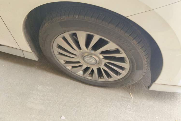 Used GAC Trumpchi M8 2023 Zongshi Series Dual-Motor YuZun Edition Right Front Wheel Hub