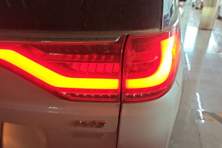Used GAC Trumpchi M8 2023 Lingxiu Series 390T Ultimate Edition Right Rear Taillight
