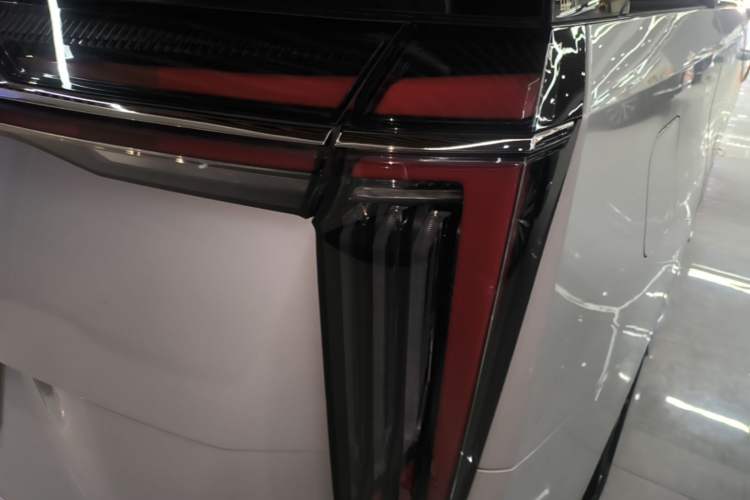 Used GAC Trumpchi M8 2023 Zongshi Series 400T Flagship Edition Right Rear Taillight