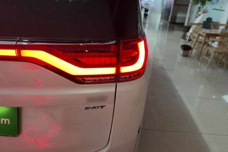 Used GAC Trumpchi M8 2023 Lingxiu Series 390T Prestige Edition Right Rear Taillight