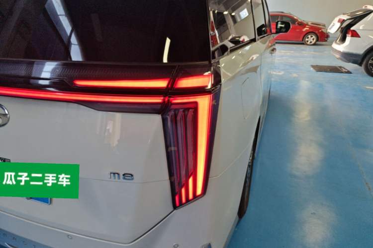 Used GAC Trumpchi M8 2023 Zongshi Series 400T Flagship Edition Right Rear Taillight