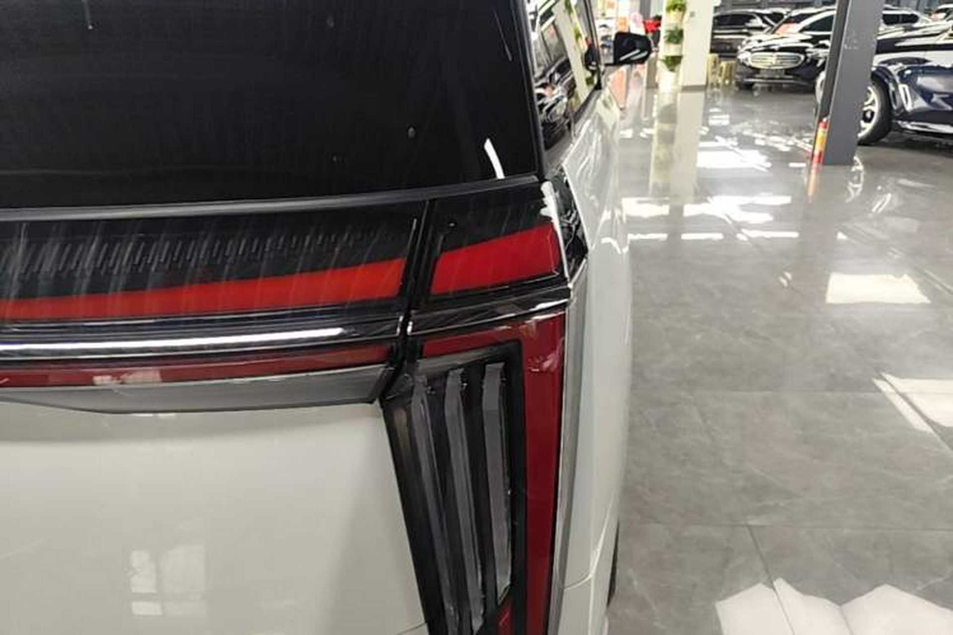 Used GAC Trumpchi M8 2023 Zongshi Series Dual-Motor Flagship Edition Right Rear Taillight