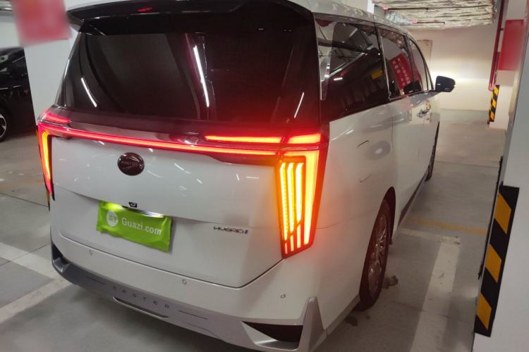 Used GAC Trumpchi M8 2023 Zongshi Series Dual-Motor Supreme Edition Right Rear Taillight