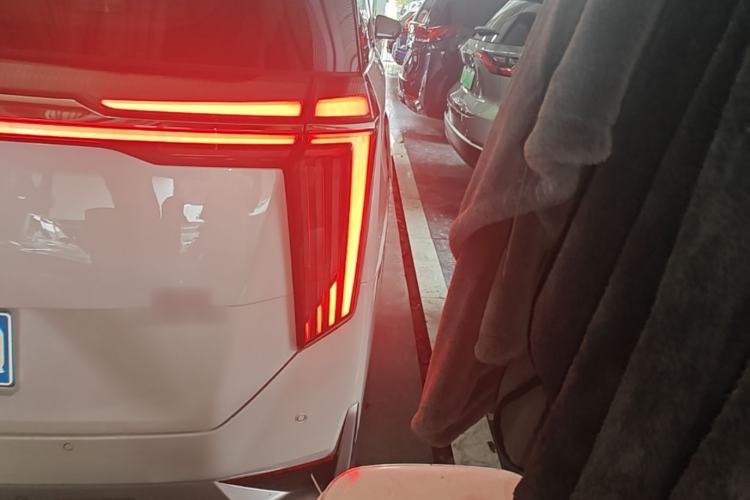 Used GAC Trumpchi M8 2023 Zongshi Series Dual-Motor YuZun Edition Right Rear Taillight