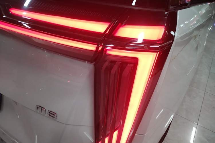 Used GAC Trumpchi M8 2023 Zongshi Series 400T Ultimate Edition Right Rear Taillight
