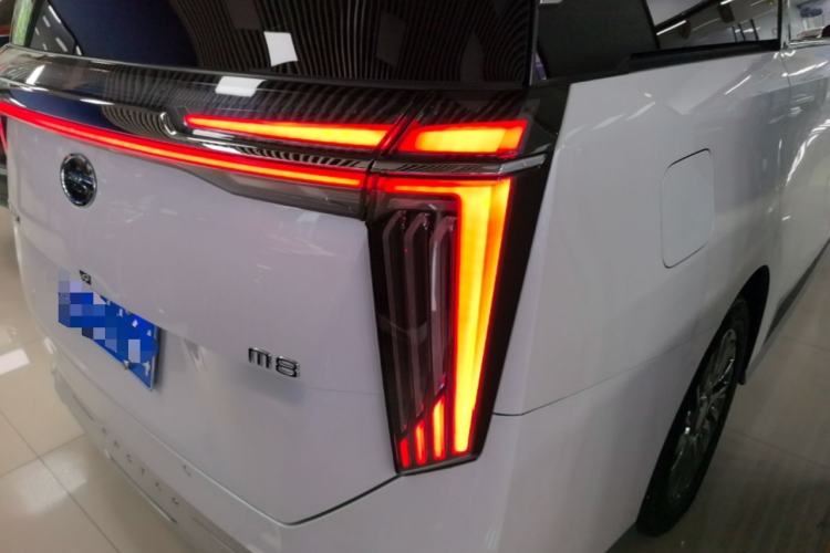 Used GAC Trumpchi M8 2023 Zongshi Series Dual-Motor Flagship Edition Right Rear Taillight