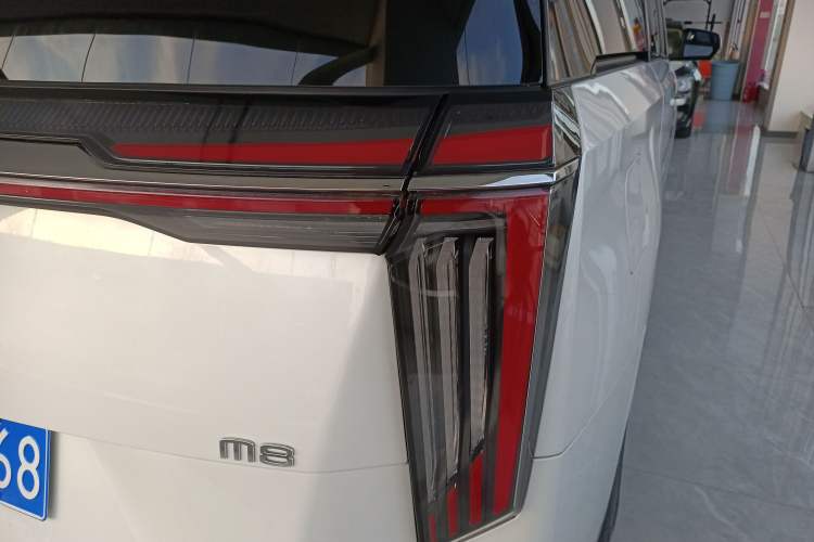 Used GAC Trumpchi M8 2023 Zongshi Series 400T Flagship Edition Right Rear Taillight