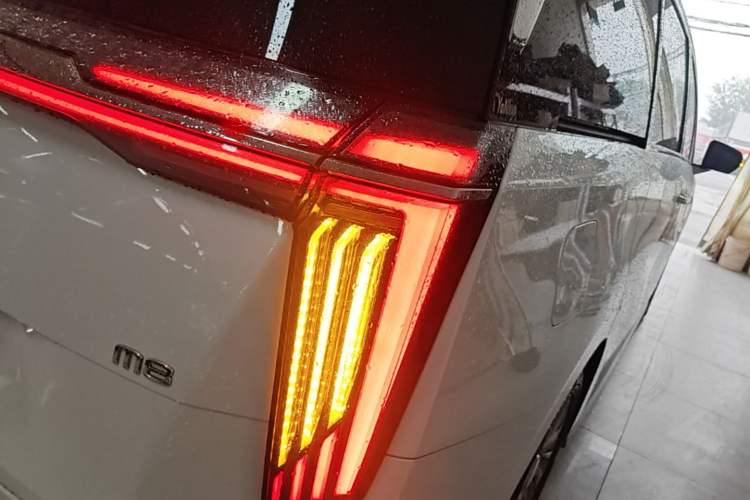 Used GAC Trumpchi M8 2023 Zongshi Series 400T Ultimate Edition Right Rear Taillight