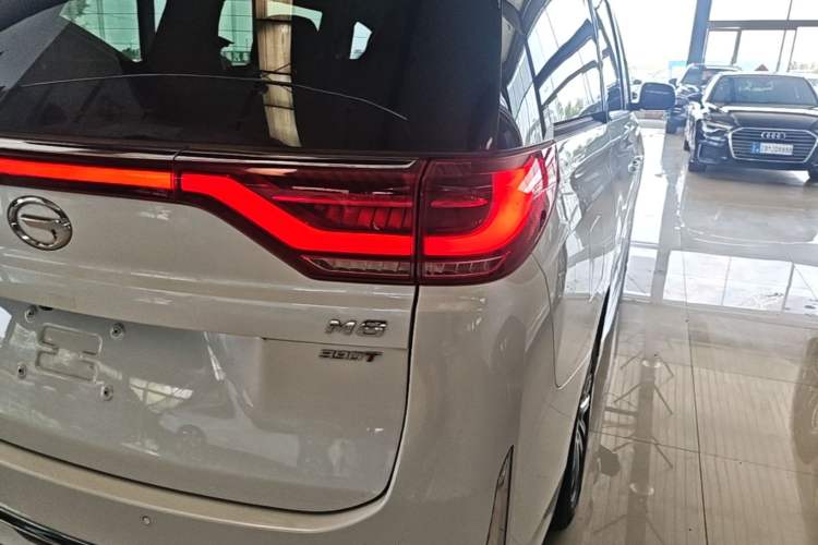 Used GAC Trumpchi M8 2023 Lingxiu Series 390T Prestige Edition Right Rear Taillight