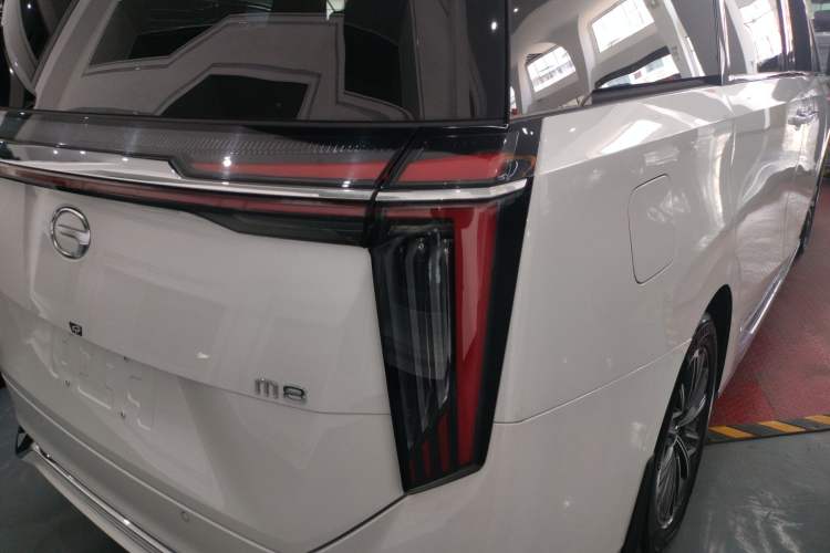 Used GAC Trumpchi M8 2023 Zongshi Series 400T Ultimate Edition Right Rear Taillight