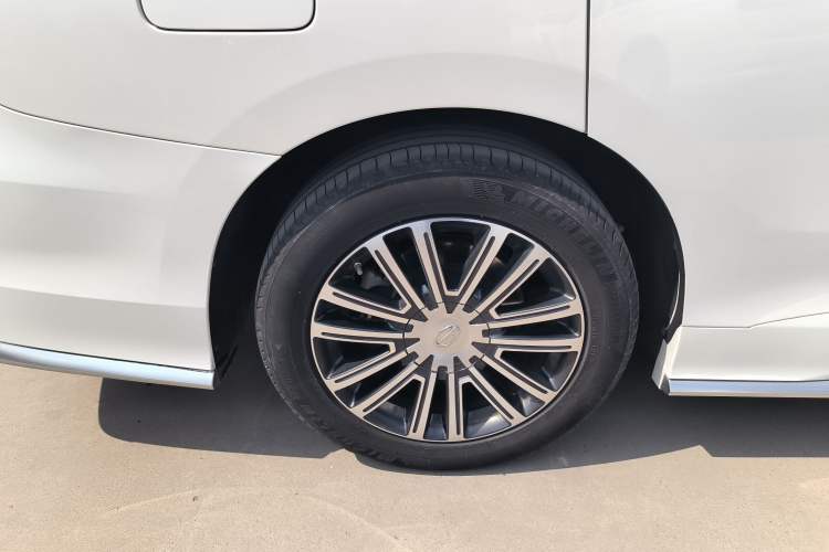 Used GAC Trumpchi M8 2023 Master Series 390T Prestige Edition Right Rear Wheel Hub