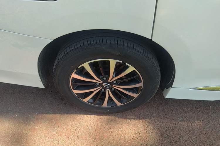 Used GAC Trumpchi M8 2023 Lingxiu Series 390T Deluxe Edition Right Rear Wheel Hub