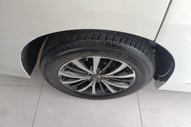Used GAC Trumpchi M8 2023 Lingxiu Series 390T Deluxe Edition Right Rear Wheel Hub