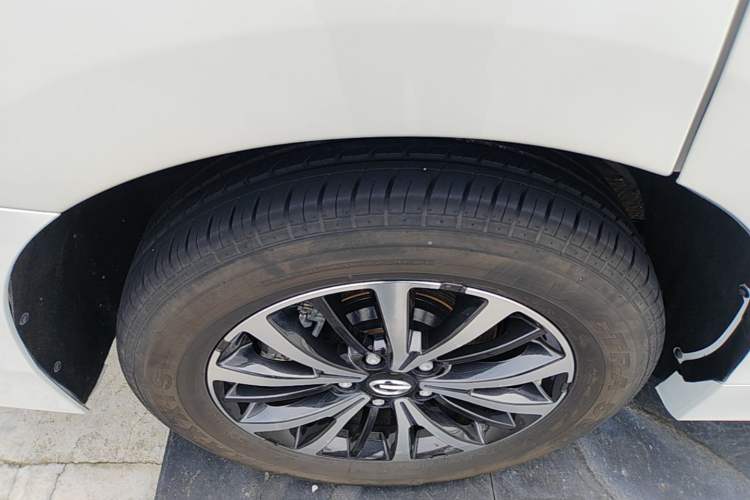 Used GAC Trumpchi M8 2023 Lingxiu Series 390T Luxury Edition Right Rear Wheel Hub