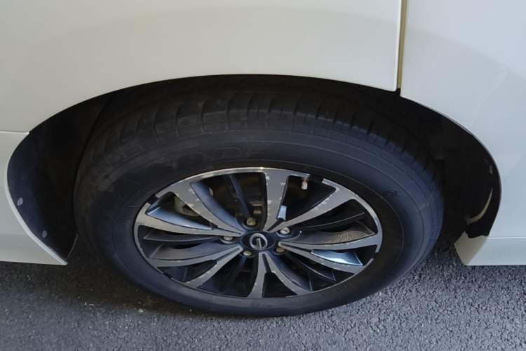 Used GAC Trumpchi M8 2023 Lingxiu Series 390T Luxury Edition Right Rear Wheel Hub