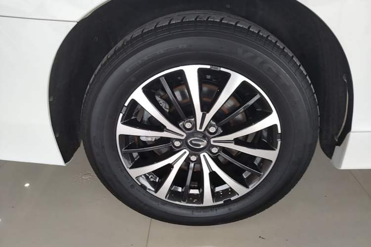 Used GAC Trumpchi M8 2023 Lingxiu Series 390T Deluxe Edition Right Rear Wheel Hub